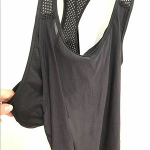 Lululemon tank with built in bra